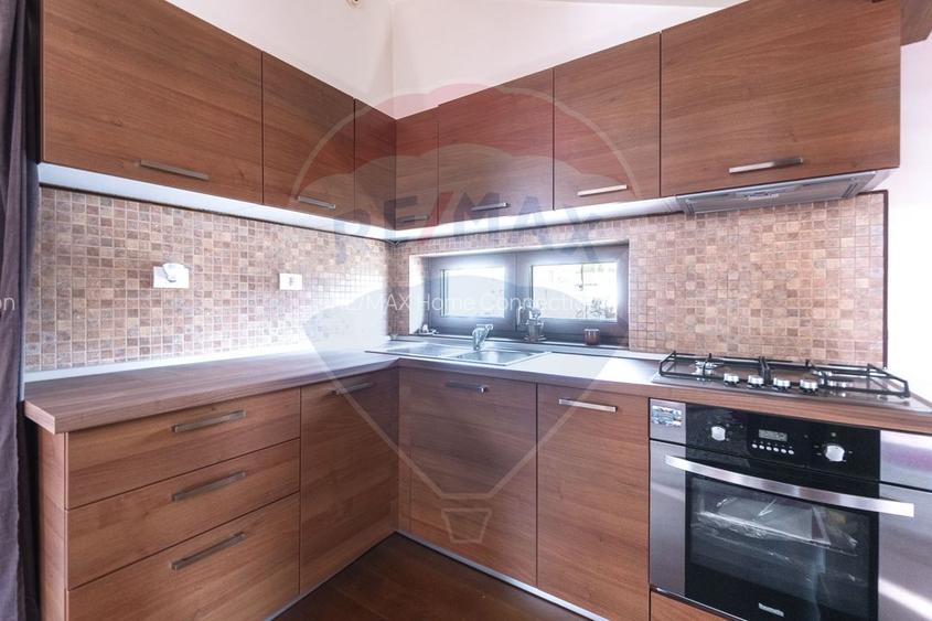 Arhitectura din Piatra si Lemn pe Malul Lacului Mogosoaia - 16