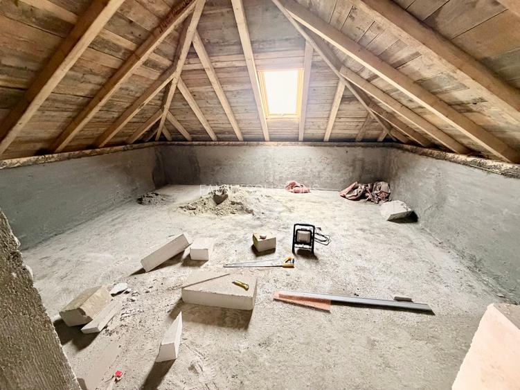 Casa P+1+M. Constructie noua. Strada asfaltata - 15