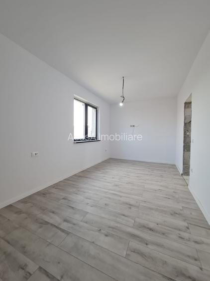 Constructie noua proiect modern finisata complet Sat Costi utilitati - 4