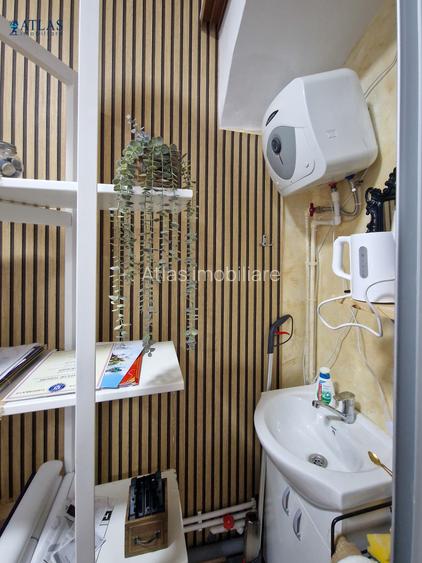 Centrul Istoric, str. Republicii, 1 camera, beci, destinatie birou, comision 0% - 5