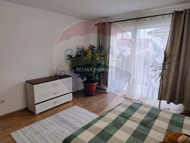 Duplex modern de inchiriat  cu 5 camere in Floresti - 19