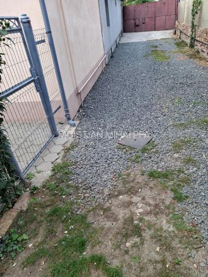 VAND CASA LA PRET DE APARTAMENT, ZONA LAZARET - 8