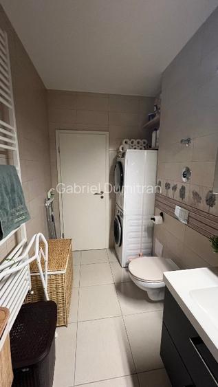 Proprietar - ap 2 camere decomandat - 16