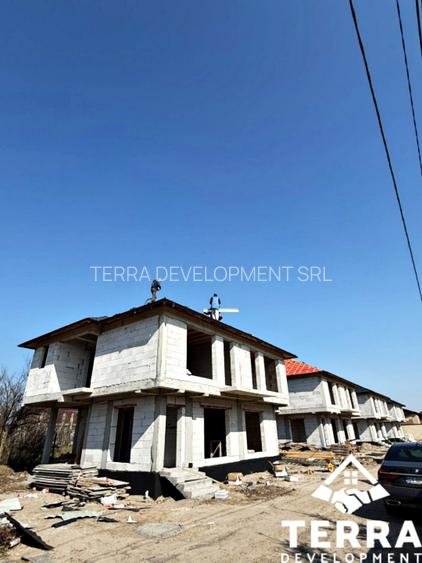 Resedinta moderna intr-un cadru select -Centru ( Valu lui Traian) - 11