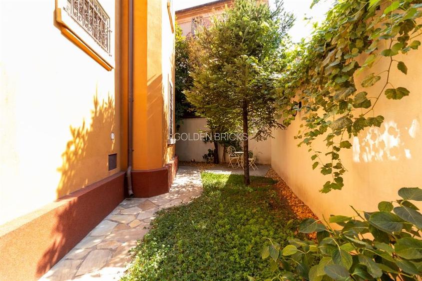 Piata Victoriei | Buzesti | 5 Camere | Curte | Vila Reprezentativa - 24