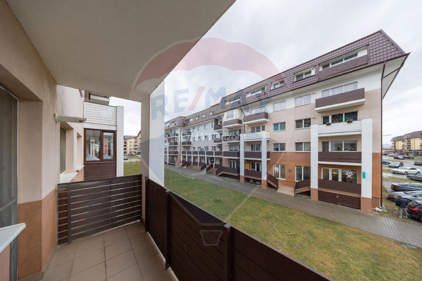 Apartament cu 3 camere de închiriat - 15