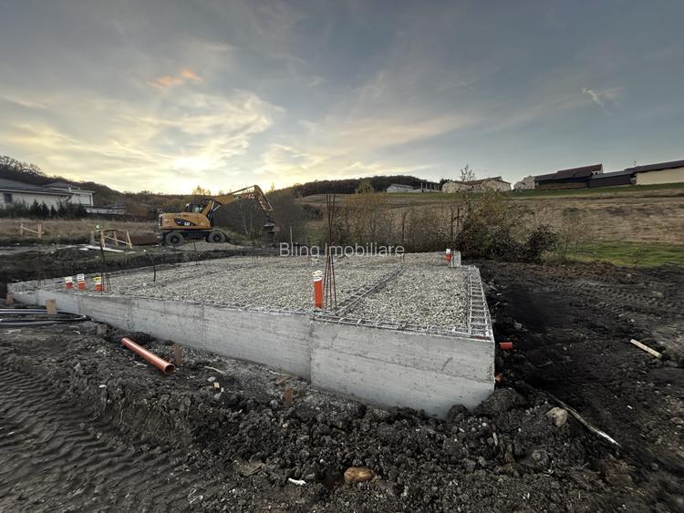 Teren autorizat in Chinteni pentru 2 case individuale cu fundatii ridicate - 2