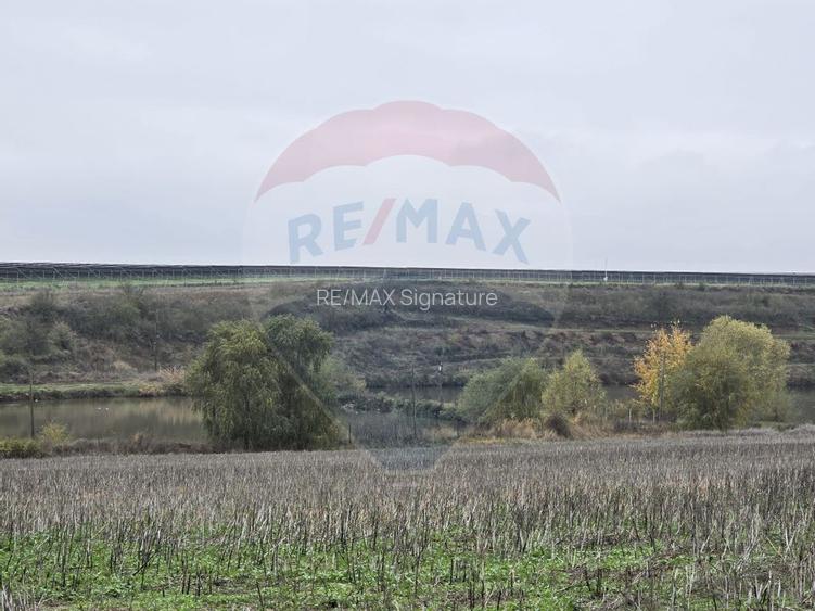 DE VANZARE LAC Pescuit sportiv 6,7ha + TEREN 6,3ha - 7
