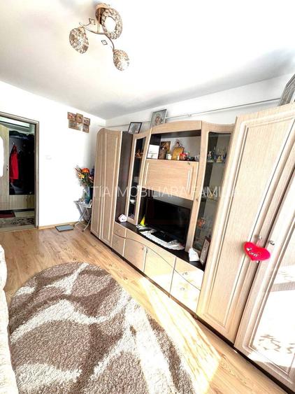 44ooo euro NEGOCIABIL!!! apartament, 2 camere decomandate,  Micro20 - 4