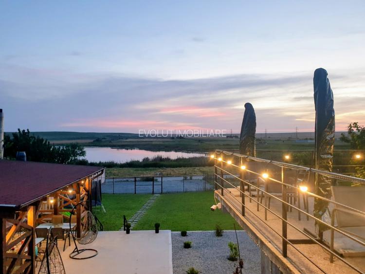 Pensiune turistica de vanzare in Corbu vedere lac afacere la cheie - 48