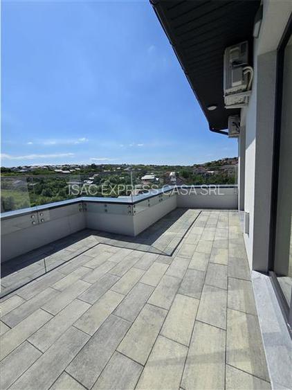 De inchiriat: Penthouse 4 camere 118 mp - etaj 3/3 | Terasa 19,2 mp. 3,8 km fata - 33