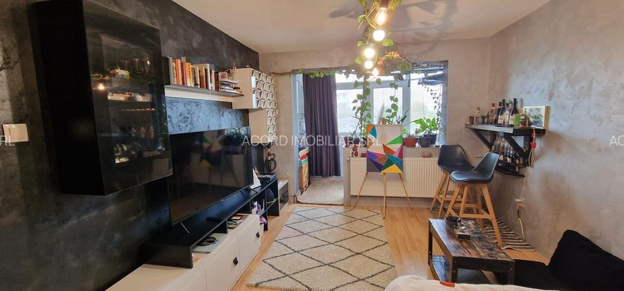 Tomis Nord-rovere, doua camere decomandate. - 2