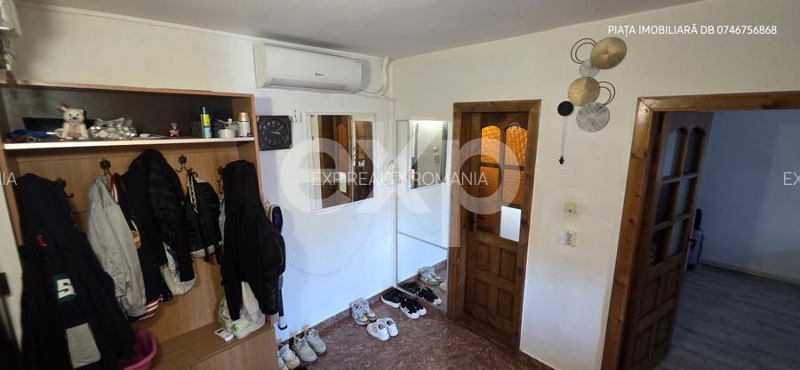 Apartament 2 Camere Decomandat – Micro 4, Târgoviște – foarte spațios - 10