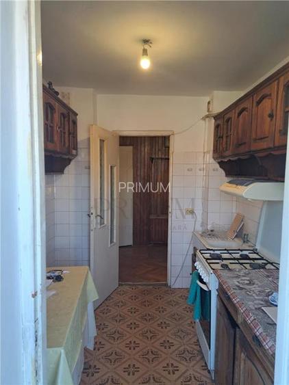 LIPOVEI |3 CAM | DECOMANDAT | ET.1 | 2 BALCOANE | CENTRALA | ZONA EXCELENTA - 9