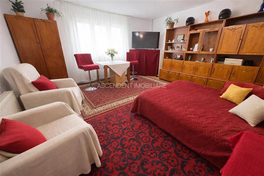 Casa cu 650 mp teren,zona linistita,curte verde,potential extindere,Gheorghe Doj - 2