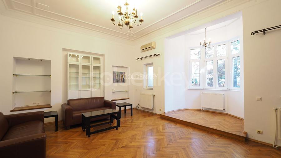 Vila nemobilata cu 4 camere si curte proprie - 3