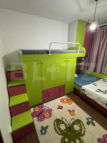 Apartament decomandat, 3 camere, 2 bai, zona Nicolina  - 3