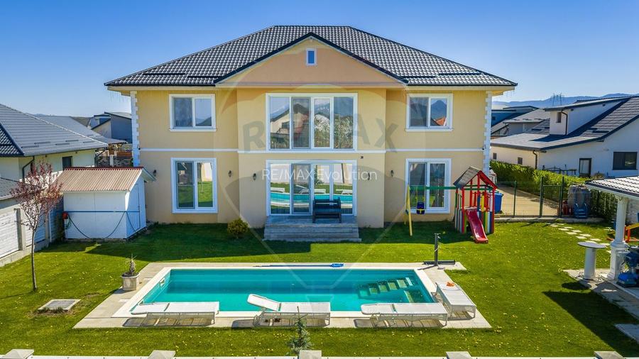 Vila premium 6 camere| Piscina incalzita | Teren 1091 mp | COMISION 0% - 14