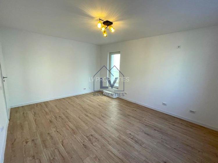 INCHIRIERE APARTAMENT 7 CAMERE | PIATA VICTORIEI - 8