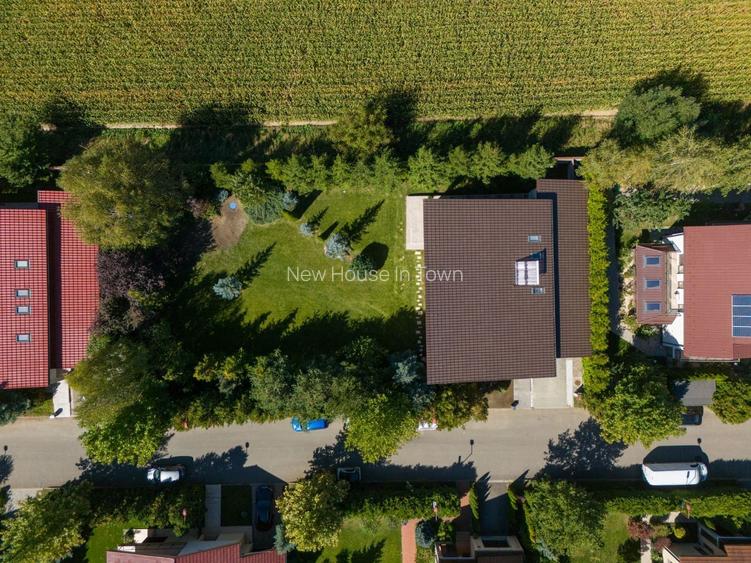 Casă deosebită de vânzare în Sânpetru | Teren 1400 mp - 39