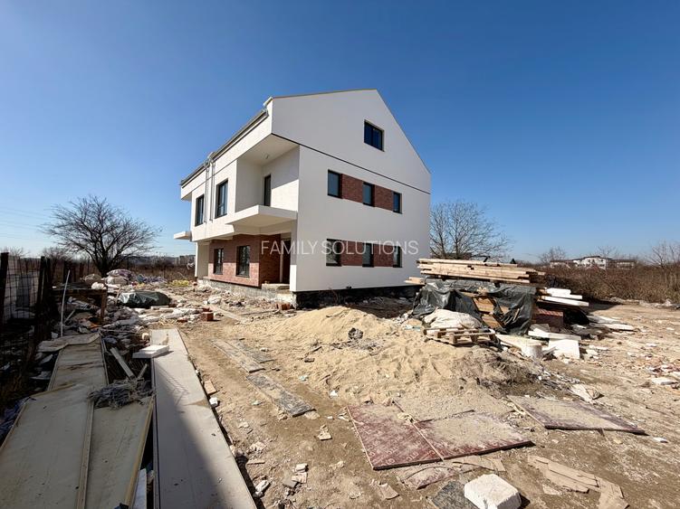 Casa noua P+1+M 6 cam. Util 164mp. Teren 250mp - 2