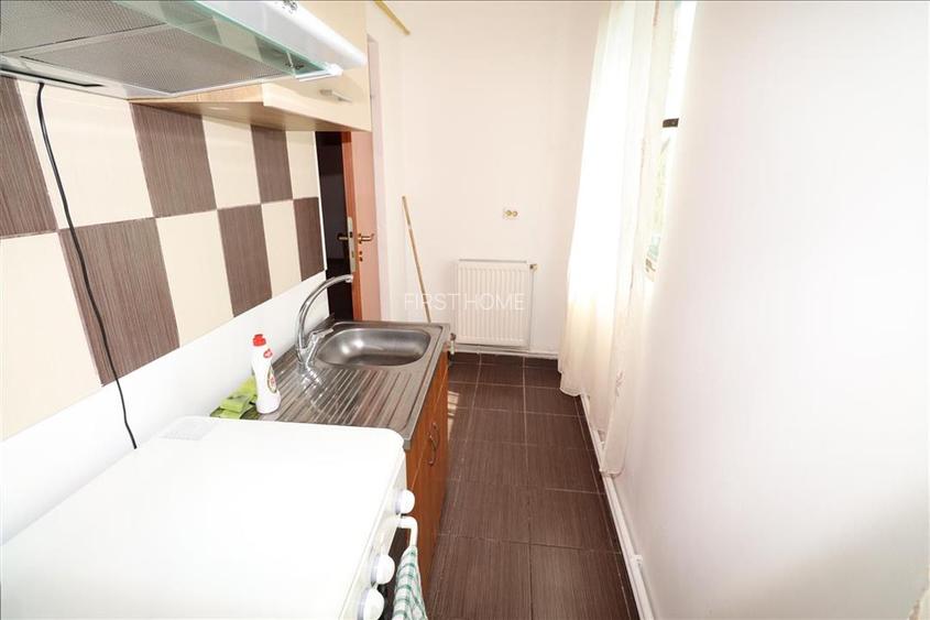 Garsoniera de vanzare in zona Penny Obor , etaj 3 (mansarda) - 6