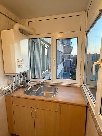 Apartament 3 Camere Aparatorii Patriei 2 Bai Metrou Centrala Parcare AC