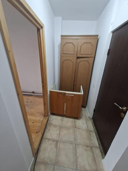 Apartament 3 camere, decomandat, zona Pacurari