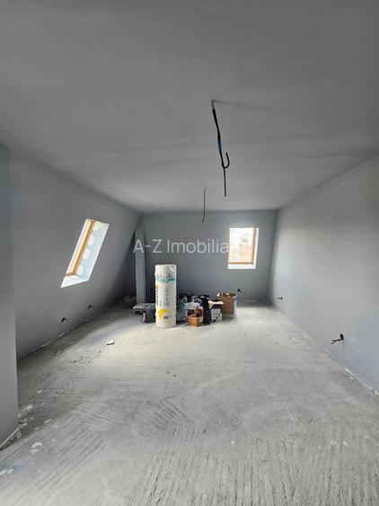 Vanzare casa Parter + 2Etaje - 6 camere - zona Antiaeriana - 10