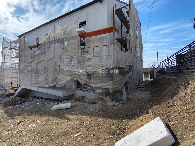 Casa noua , D+P+E+M, cu 5 camere, garaj dublu, in Dambu Rotund! - 28