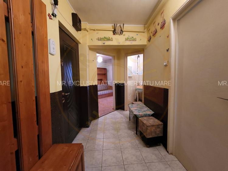 De Vanzare apartament 3 camere Micro 16 - 2