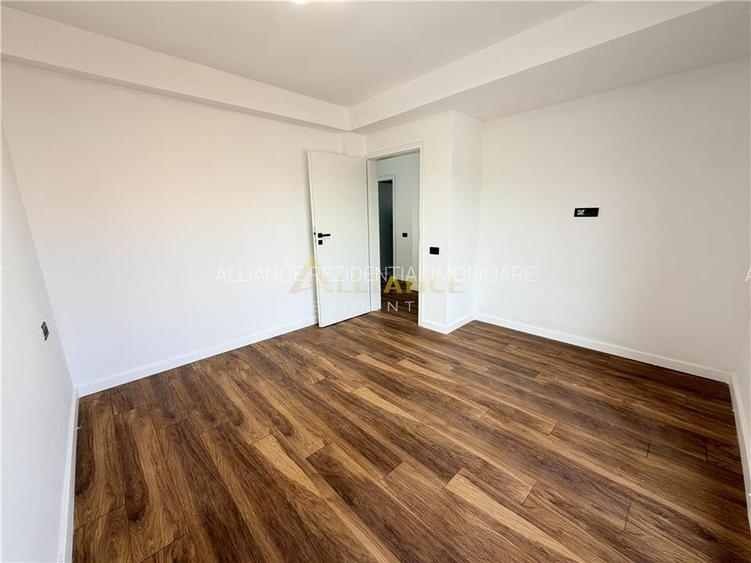 vila individuala || 4  camere || - 7