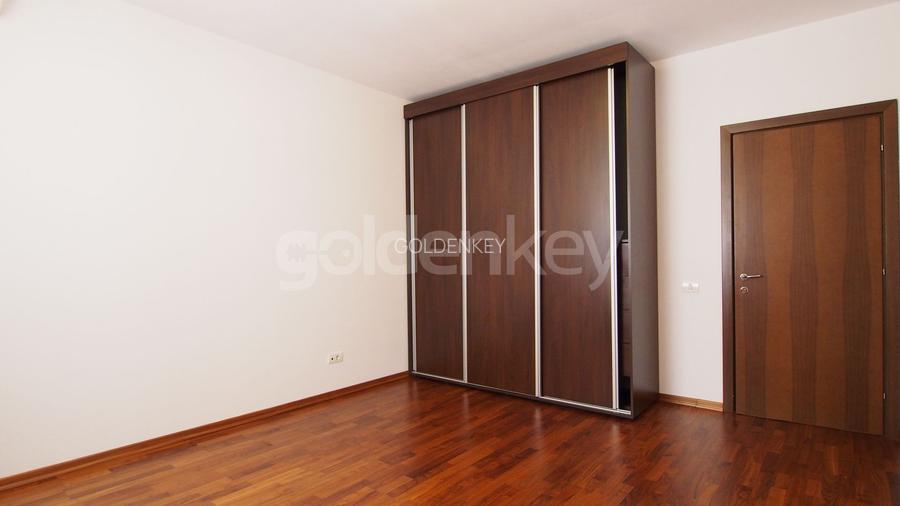 Apartament cu 3 camere langa parc, garaj - 10
