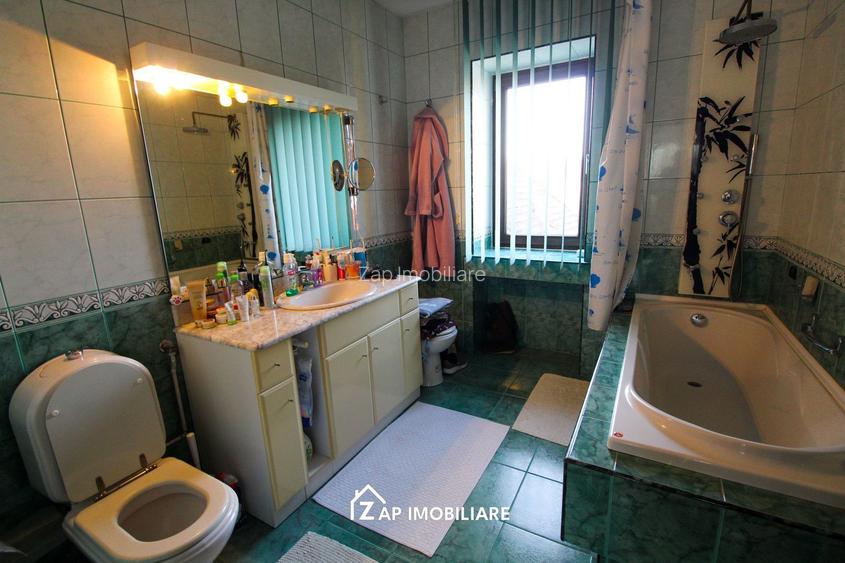 Unirii - Casa Zona Romcab -  400mp - 1259 mp teren - Garaj dublu - piscina - 29