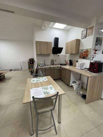 Spatiu Comercial / Birouri | Finisat | Loc de parcare inclus | Str. Marginii - 3