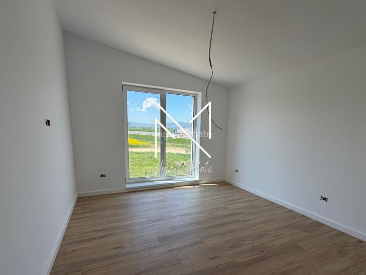 Casa Duplex | Zona Rasnov | Vedere Munte | Comision 0% - 14
