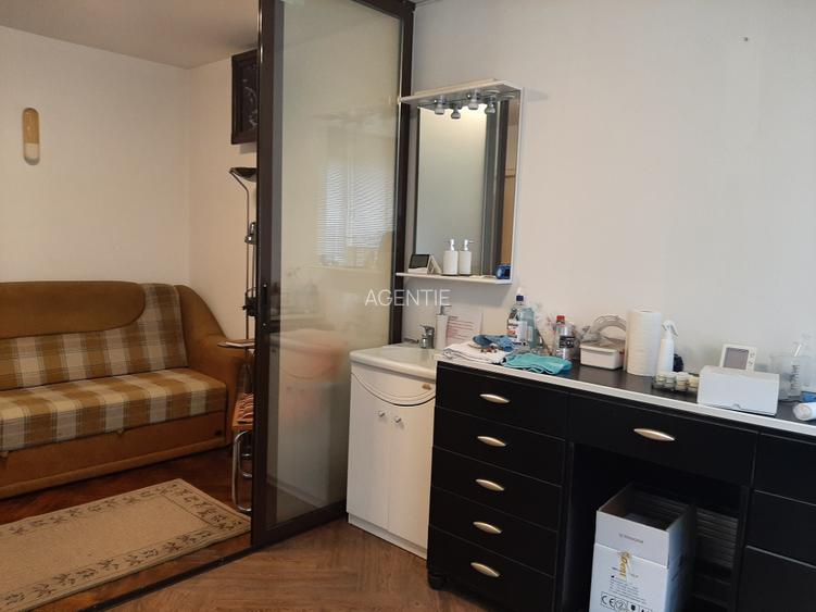 1Mai-Bulevardul Maresal Averescu-stradal-Vad comercial. - 12