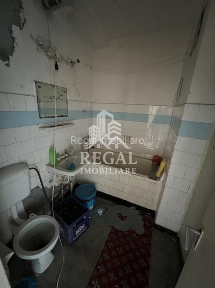 Apartament de vanzare 2 camere, in zona Micro 3 - 5