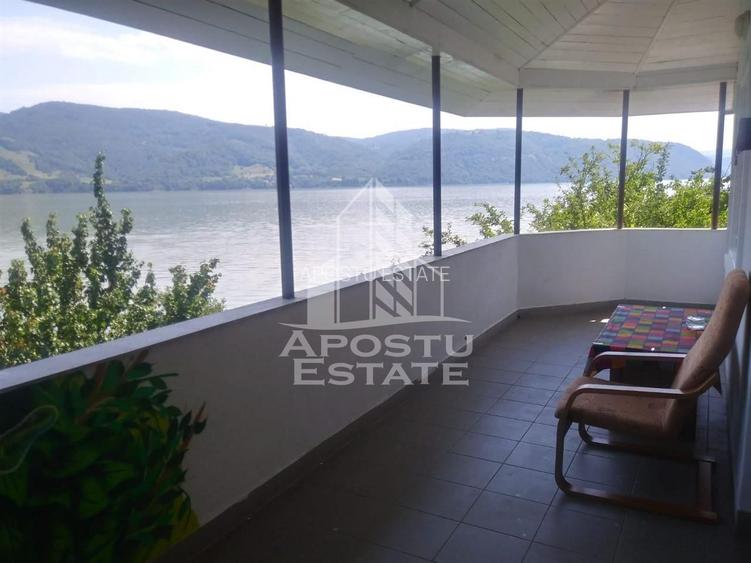 Casa individualapretabil pensiune pe Clisura Dunarii - 15