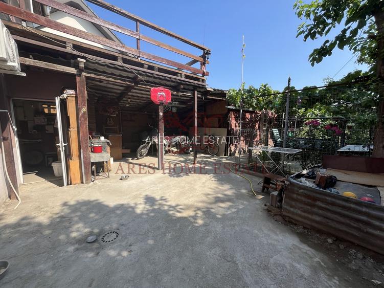 Casă individuală P+1+pod, pe piloni cu panouri solare - 18