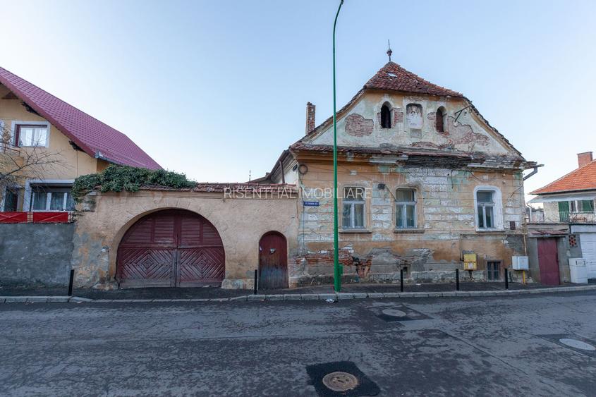 Oportunitate de investitie, "Casa cu icoana", Centrul Istoric, Brasov - 8