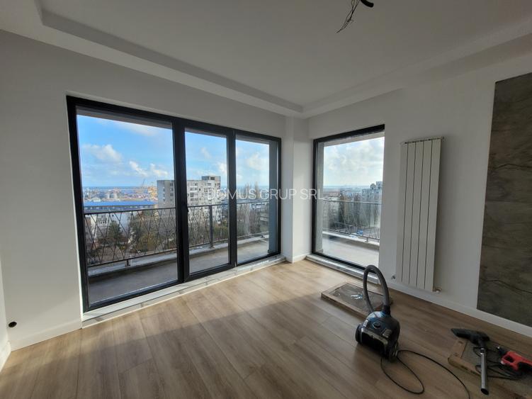 Apartament cu 2 camere decomandate, bloc nou, vedere panoramica catre port - 2