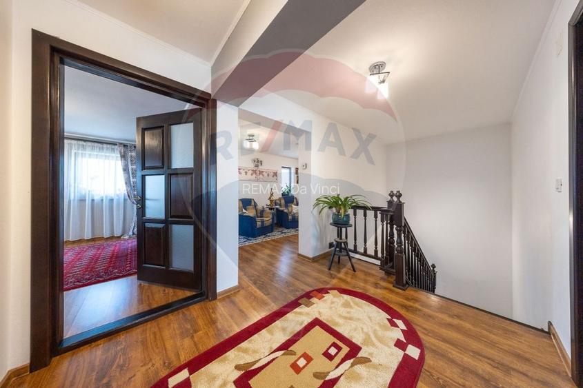 Casă de vânzare P+M - 16