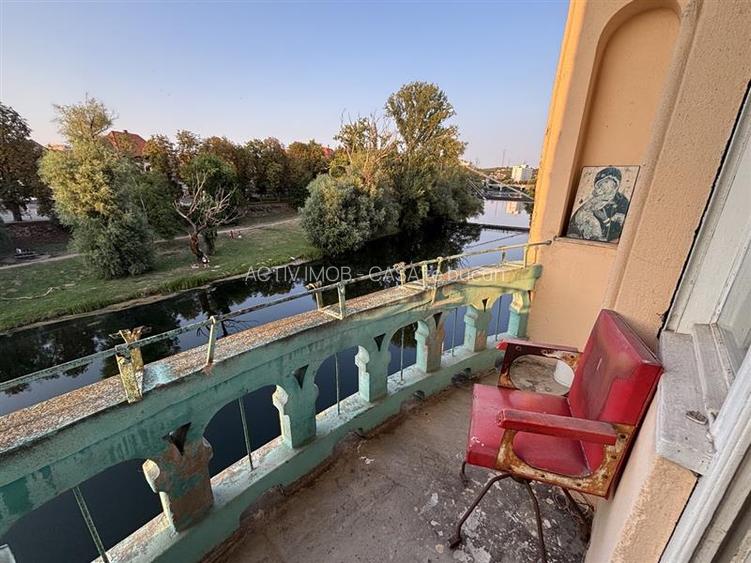 Apartament 129 mp cu vedere spre Crisul Repede si demisol independent in cladire - 12