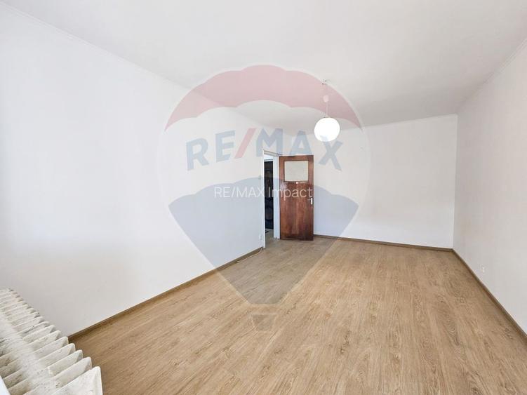 Apartament de vanzare 3 camere Drumul Taberei, Metroul Ialomitei - 2