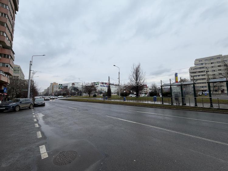 Spatiu Comercial cu Vad - Mega Mall - Sos Pantelimon - 8