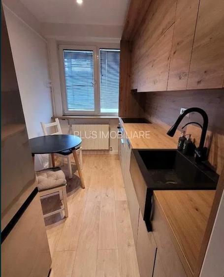 Apartament 3 camere+ 2 Grupuri Sanitare,cu boiler,aproape de Metrou Dristor - 4