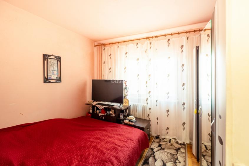 OPORTUNITATE: 3 camere + 2 bai, DECOMANDAT, Girocului – langa Spitalul Judetean. - 12