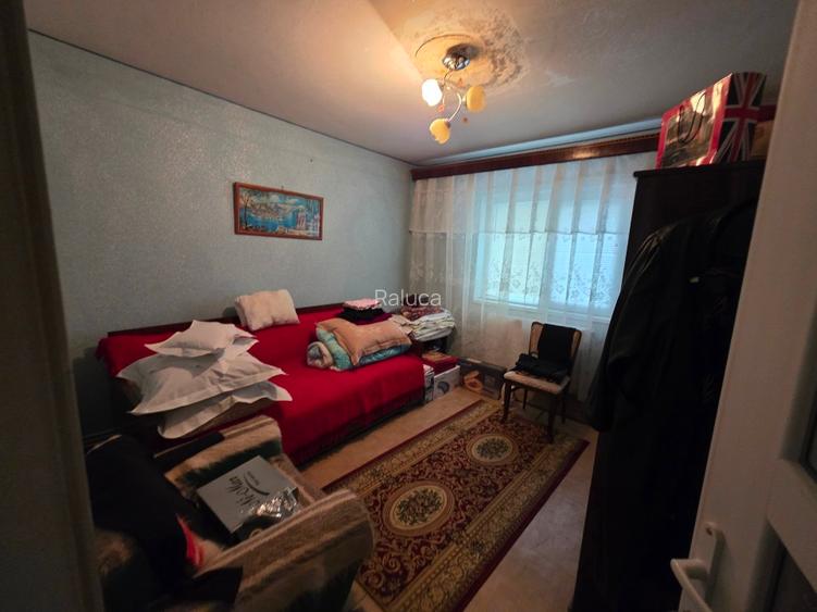 Vanzare apartament doua camere - 3