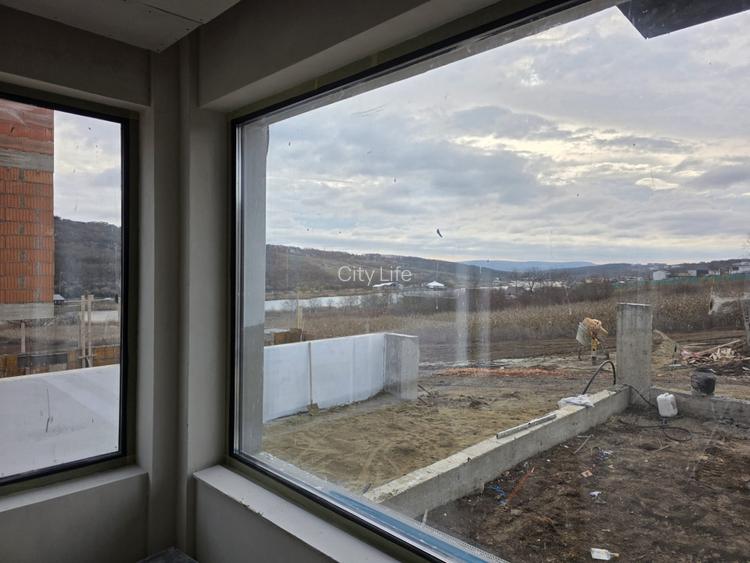 Vila exclusivista cu piscina langa lac. Acasa ca in vacanta! - 9